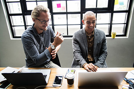 two people brainstorming